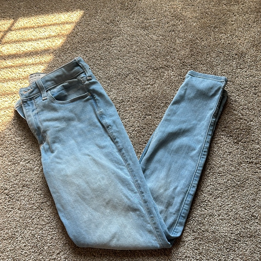 Hollister skinny jeans